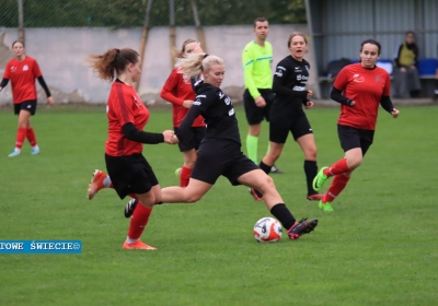 Historyczne punkty i wygrana w III lidze makroregionalnej piłkarek Strażaka [ZDJĘCIA]