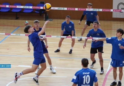 ZSP Świecie znów najlepszy w siatkarskiej „Licealiadzie” chłopców [ZDJĘCIA]