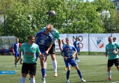 Rezerwy Wdy pokonały Piaski Bydgoszcz. Hat-trick Oliwiera Fiedora [ZDJĘCIA]