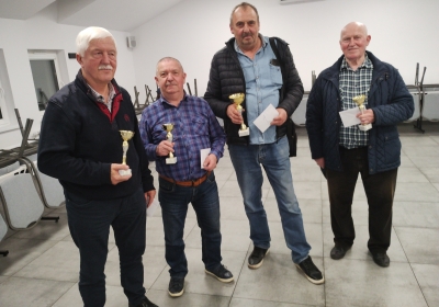 Zenon Szatkowski wygrał listopadowy turniej baśki w Świeciu