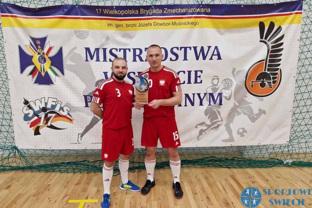 Damian Ejankowski i Sebastian Wiśniewski zagrali w Mistrzostwach Służb Mundurowych w futsalu