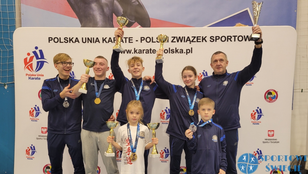 Karatecy Yamabushi ze stolicy przywieźli 12 krążków [ZDJĘCIA]