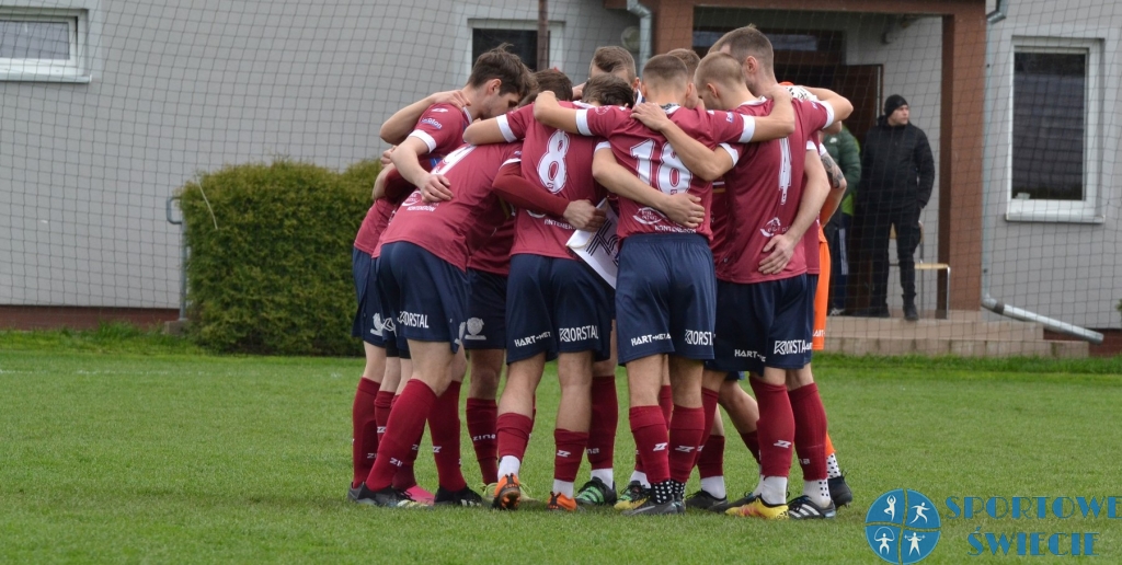 Pomorzanin wrócił z Izbicy Kujawskiej bez punktów. Elana awansowała do III ligi