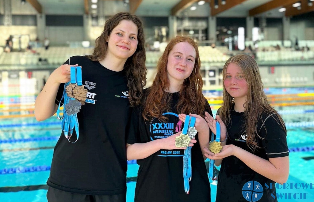Pływacy Olimpii Świecie zdobyli aż 18 medali w mistrzostwach województwa