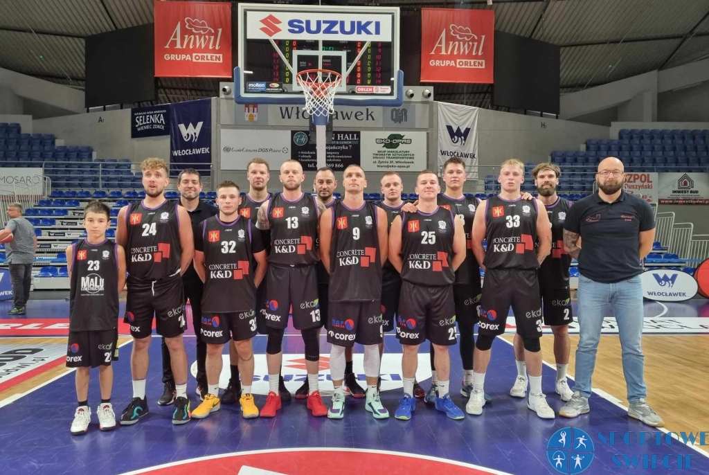 Udane otwarcie sezonu w Hali Mistrzów koszykarzy ze Świecia