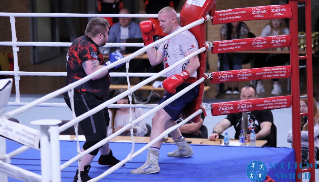 Pięściarski maraton w Świeciu. Kibice obejrzeli aż 28 walk [ZDJĘCIA]