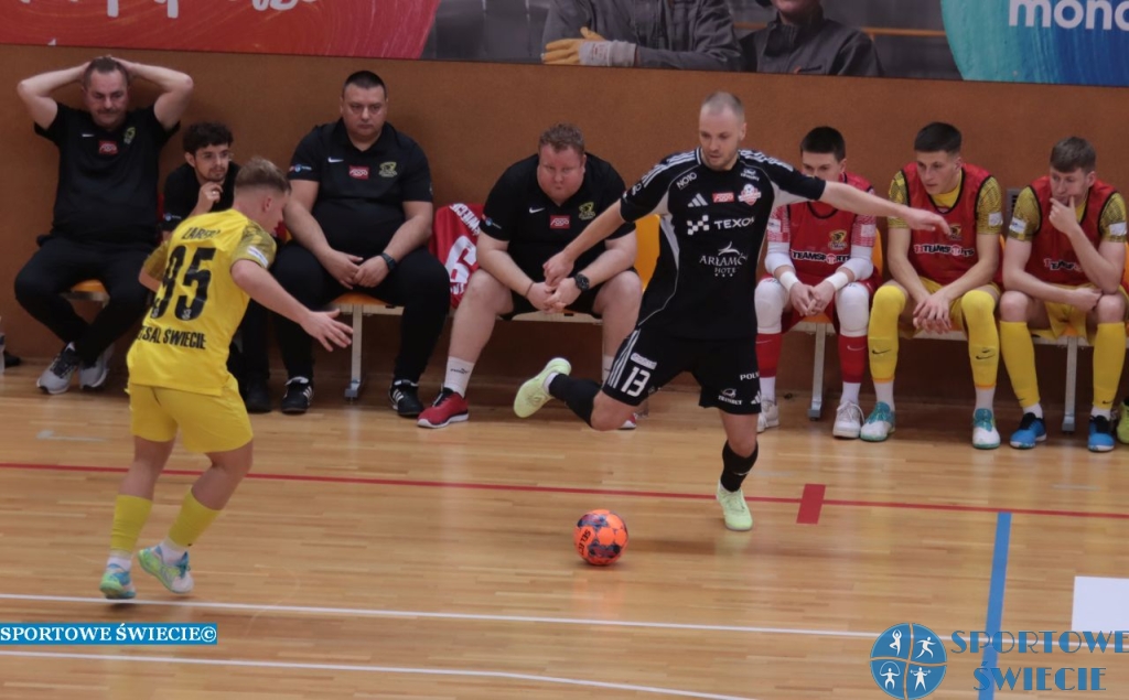 Futsal Świecie wciąż jedenasty. Druga wygrana Ruchu Chorzów [WIDEO]