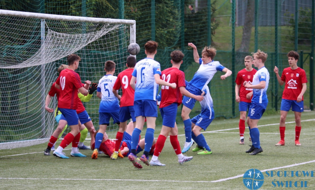 Juniorzy młodsi Wdy Świecie zagrali na szóstkę z Gwiazdą Bydgoszcz [ZDJĘCIA]