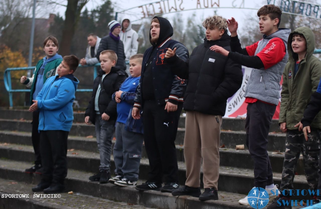 Potknięcia Zawiszy i Polonii z beniaminkami, Wda nadal dziesiąta