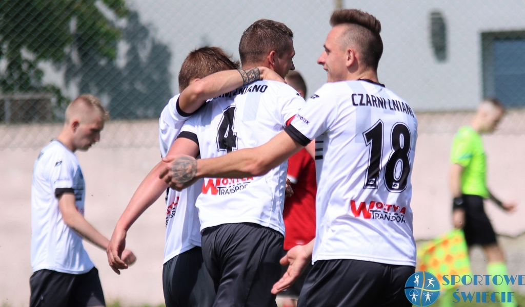 Czarni Lniano jako pierwsi w sezonie ograli Zryw Wielki Lubień