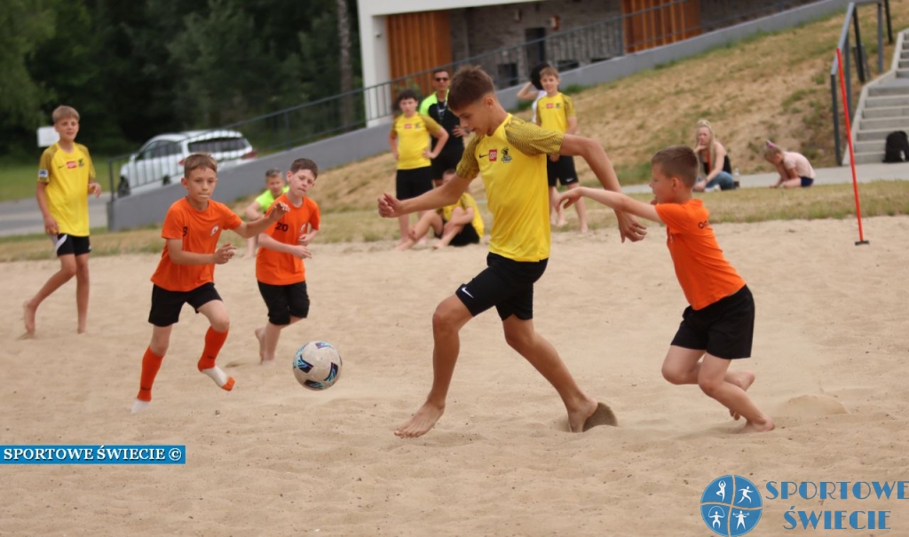 Beach soccer z Ogniem – triumfatora wyłoniły rzuty karne [ZDJĘCIA]