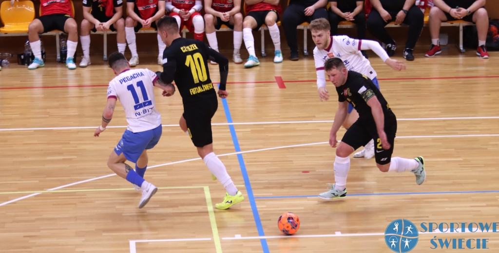 Kapitan i legenda zostaje – Piotr Kaczkowski dalej Panterą