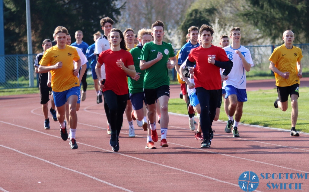 I LO Świecie najlepsze w drużynowych przełajach [DUŻO ZDJĘĆ]