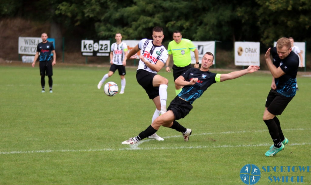 Wisła Gruczno lepsza w derbach od Sparty Przysiersk [ZDJĘCIA]