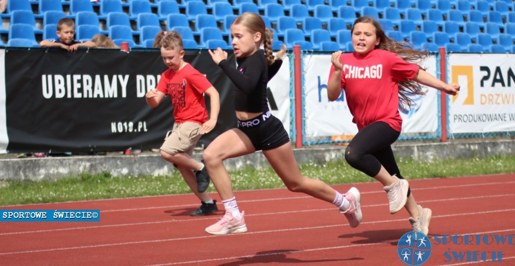 Trzecioklasiści zakończyli projekt „Polubić Sport” [ZDJĘCIA]