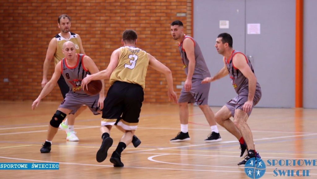 Anbud Basket Liga. Grudziądzanie pokonali Coyotes Chełmno [ZDJĘCIA]