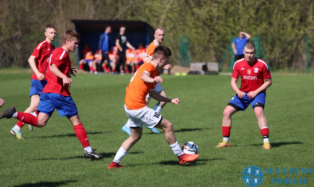 Derby gminy Świecie na remis. Wisła Gruczno zremisowała z Wdą II Świecie [ZDJĘCIA]