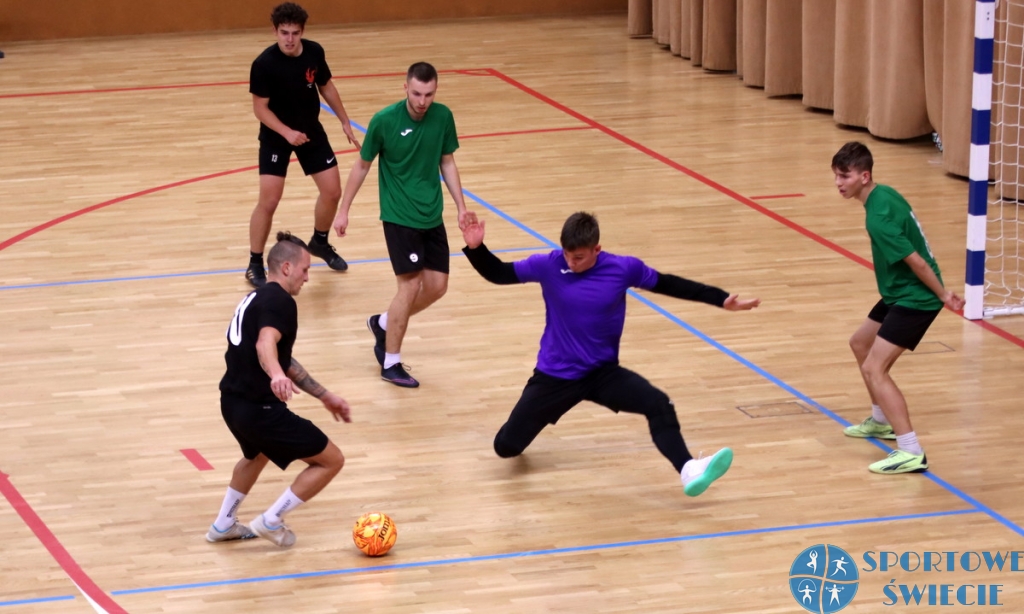 Stalex Liga. Premierowe wygrane Feniks Futsal Team i Śródmieścia Grudziądz [ZDJĘCIA]