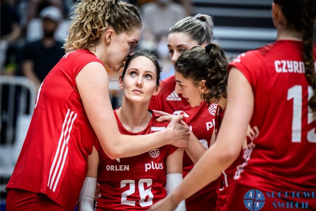 Polki przegrały z Amerykankami po siatkarskim deszczowcu